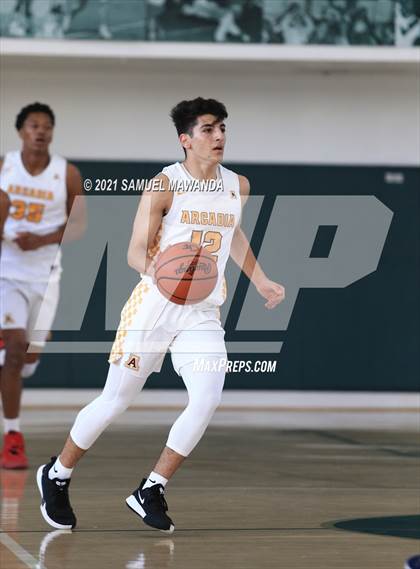 Thumbnail 2 in Arcadia vs Leuzinger (West Side Tip off Classic) photogallery.