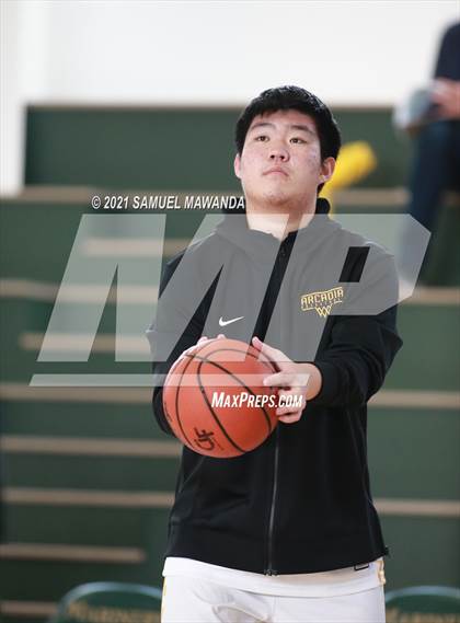 Thumbnail 3 in Arcadia vs Leuzinger (West Side Tip off Classic) photogallery.
