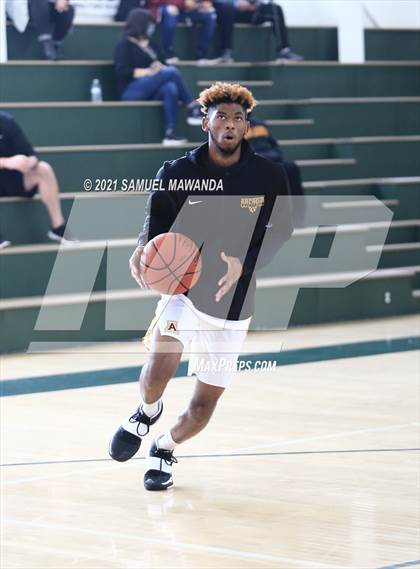 Thumbnail 1 in Arcadia vs Leuzinger (West Side Tip off Classic) photogallery.