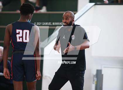 Thumbnail 1 in Arcadia vs Leuzinger (West Side Tip off Classic) photogallery.
