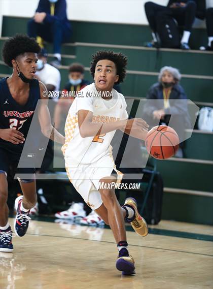 Thumbnail 1 in Arcadia vs Leuzinger (West Side Tip off Classic) photogallery.