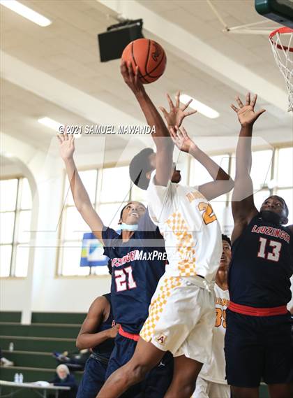 Thumbnail 2 in Arcadia vs Leuzinger (West Side Tip off Classic) photogallery.