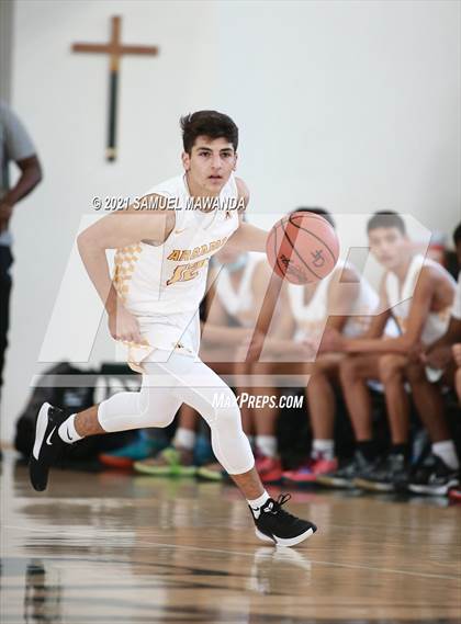 Thumbnail 3 in Arcadia vs Leuzinger (West Side Tip off Classic) photogallery.