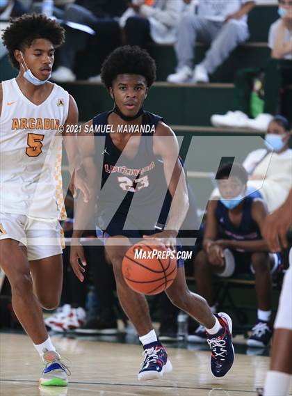 Thumbnail 3 in Arcadia vs Leuzinger (West Side Tip off Classic) photogallery.