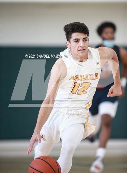 Thumbnail 2 in Arcadia vs Leuzinger (West Side Tip off Classic) photogallery.