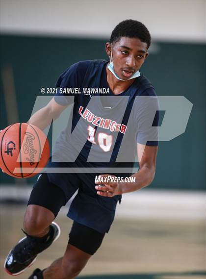Thumbnail 3 in Arcadia vs Leuzinger (West Side Tip off Classic) photogallery.