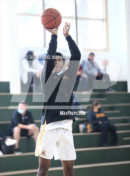 Thumbnail 1 in Arcadia vs Leuzinger (West Side Tip off Classic) photogallery.