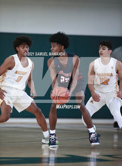 Thumbnail 3 in Arcadia vs Leuzinger (West Side Tip off Classic) photogallery.