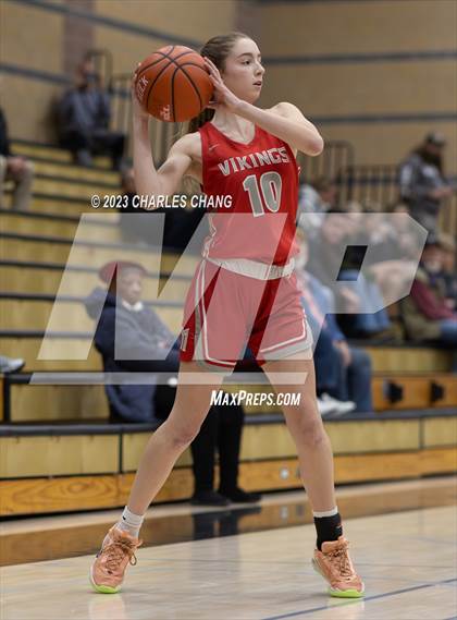 Thumbnail 2 in Montgomery vs San Leandro (Windsor Holiday Classic) photogallery.