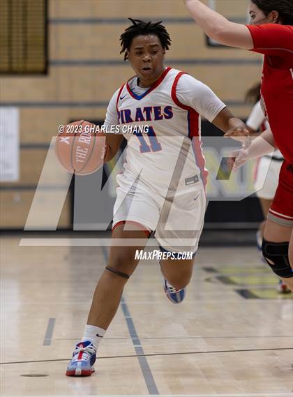 Thumbnail 1 in Montgomery vs San Leandro (Windsor Holiday Classic) photogallery.