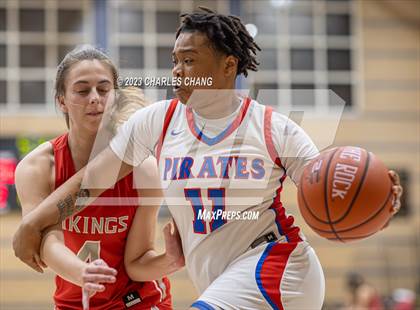 Thumbnail 3 in Montgomery vs San Leandro (Windsor Holiday Classic) photogallery.