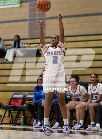 Thumbnail 2 in Montgomery vs San Leandro (Windsor Holiday Classic) photogallery.