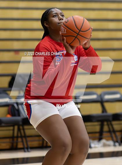 Thumbnail 1 in Montgomery vs San Leandro (Windsor Holiday Classic) photogallery.