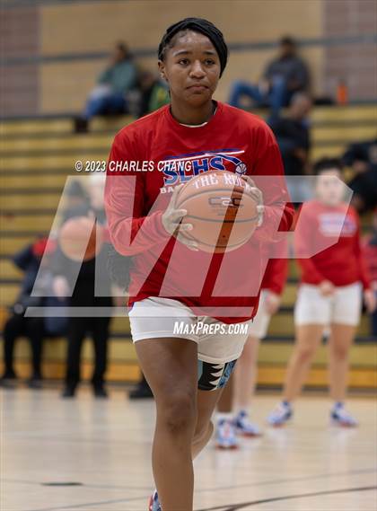 Thumbnail 1 in Montgomery vs San Leandro (Windsor Holiday Classic) photogallery.