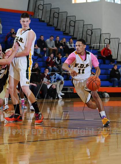 Thumbnail 2 in Roosevelt vs. Arlington photogallery.