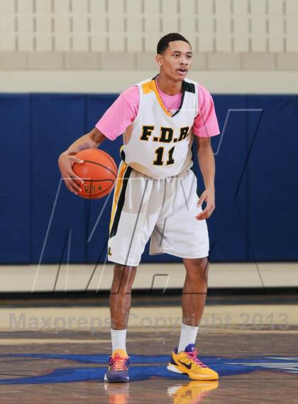 Thumbnail 1 in Roosevelt vs. Arlington photogallery.