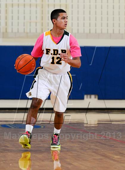 Thumbnail 2 in Roosevelt vs. Arlington photogallery.
