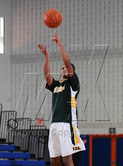 Thumbnail 1 in Roosevelt vs. Arlington photogallery.