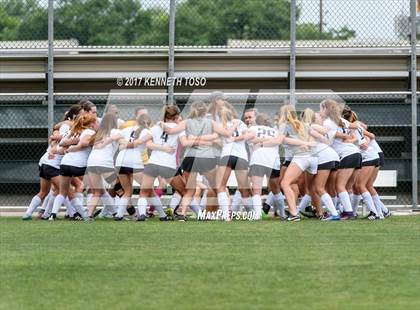 Thumbnail 1 in Steele vs. Vandegrift (UIL 6A Regional Final) photogallery.
