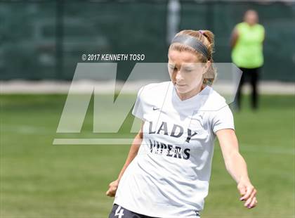 Thumbnail 3 in Steele vs. Vandegrift (UIL 6A Regional Final) photogallery.