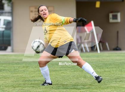 Thumbnail 3 in Steele vs. Vandegrift (UIL 6A Regional Final) photogallery.
