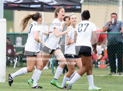 Thumbnail 1 in Steele vs. Vandegrift (UIL 6A Regional Final) photogallery.
