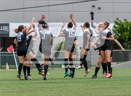 Thumbnail 3 in Steele vs. Vandegrift (UIL 6A Regional Final) photogallery.
