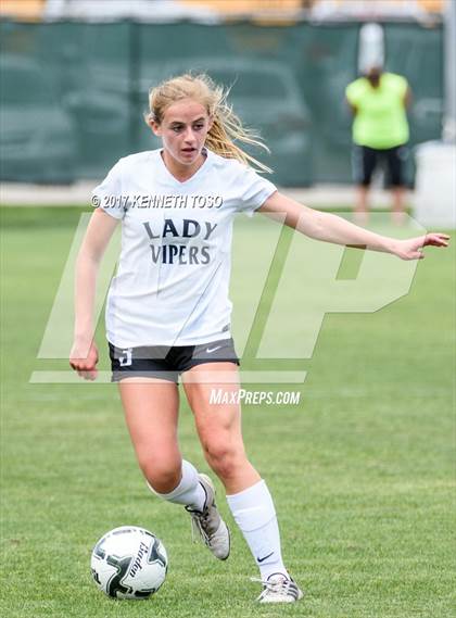 Thumbnail 1 in Steele vs. Vandegrift (UIL 6A Regional Final) photogallery.
