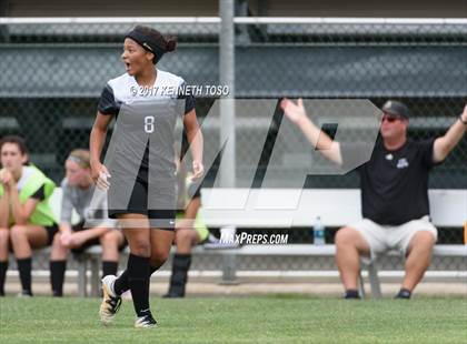 Thumbnail 2 in Steele vs. Vandegrift (UIL 6A Regional Final) photogallery.