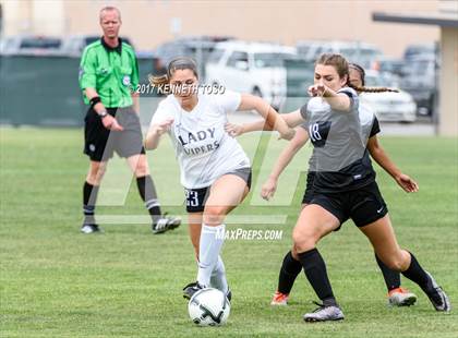 Thumbnail 2 in Steele vs. Vandegrift (UIL 6A Regional Final) photogallery.