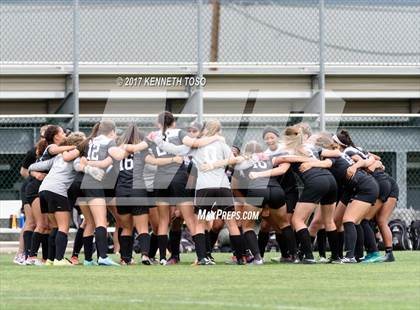 Thumbnail 3 in Steele vs. Vandegrift (UIL 6A Regional Final) photogallery.