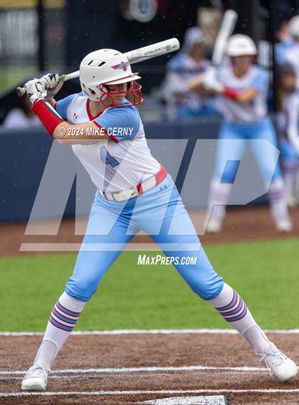 Thumbnail 1 in Turner @ Shawnee Heights (KSHSAA 5A East Region 3 Semifinal) photogallery.
