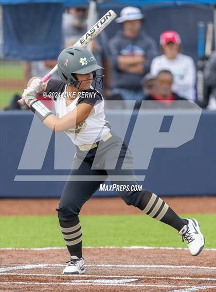 Thumbnail 2 in Turner @ Shawnee Heights (KSHSAA 5A East Region 3 Semifinal) photogallery.