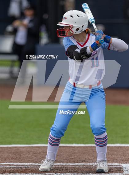 Thumbnail 1 in Turner @ Shawnee Heights (KSHSAA 5A East Region 3 Semifinal) photogallery.