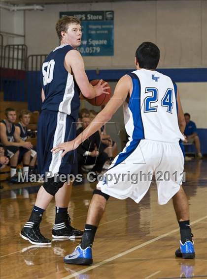 Thumbnail 2 in Legend vs. Columbine photogallery.