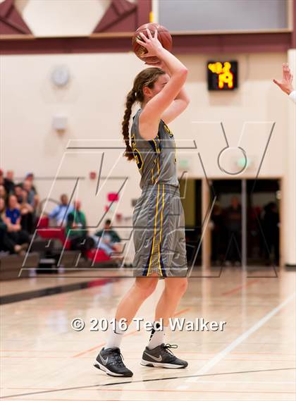 Thumbnail 2 in Sacred Heart Cathedral Preparatory vs. Menlo School (CIF CCS Open Division Playoff) photogallery.