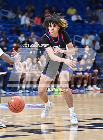 Thumbnail 3 in McKinney vs Duncanville (UIL 6A State Final) photogallery.