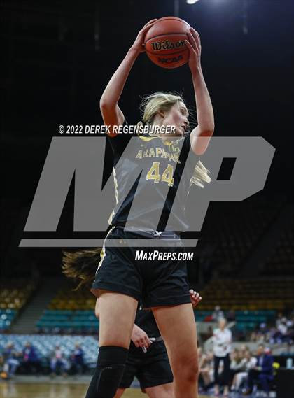 Thumbnail 2 in Valor Christian vs Arapahoe (CHSAA 5A Final 4) photogallery.