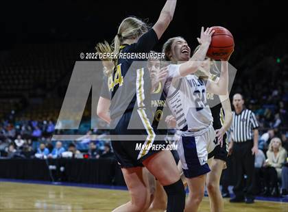Thumbnail 1 in Valor Christian vs Arapahoe (CHSAA 5A Final 4) photogallery.