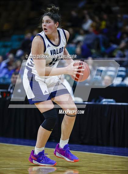 Thumbnail 2 in Valor Christian vs Arapahoe (CHSAA 5A Final 4) photogallery.