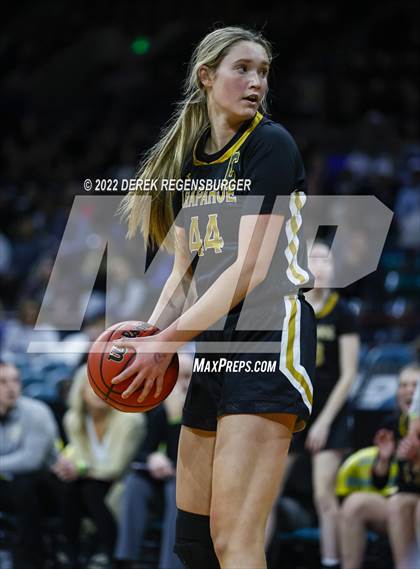 Thumbnail 2 in Valor Christian vs Arapahoe (CHSAA 5A Final 4) photogallery.