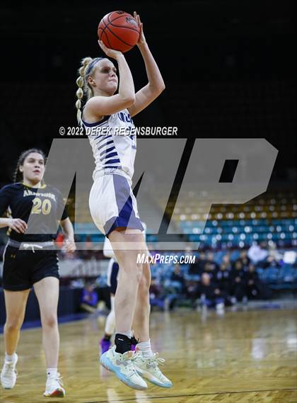 Thumbnail 3 in Valor Christian vs Arapahoe (CHSAA 5A Final 4) photogallery.