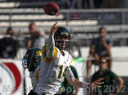 Thumbnail 2 in University vs. Madison County (FHSAA 3A Final) photogallery.