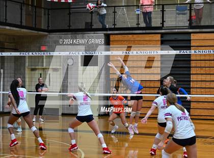 Thumbnail 1 in Columbus vs. Bob Jones photogallery.