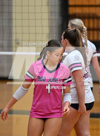 Thumbnail 1 in Columbus vs. Bob Jones photogallery.