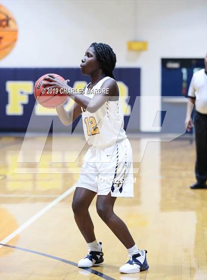 Thumbnail 3 in Douglas Byrd @ Cape Fear photogallery.