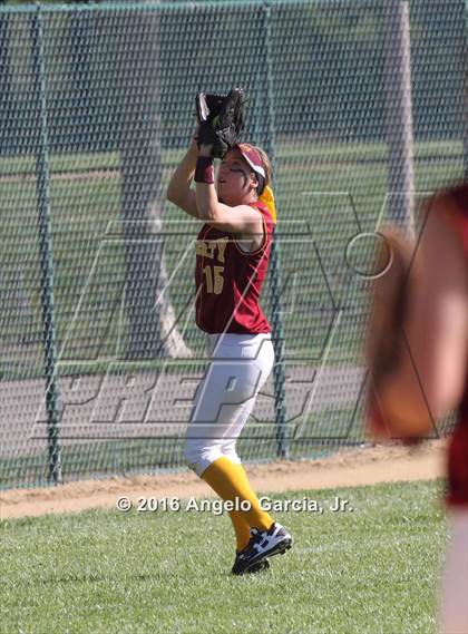 Thumbnail 3 in Liberty vs Castro Valley photogallery.