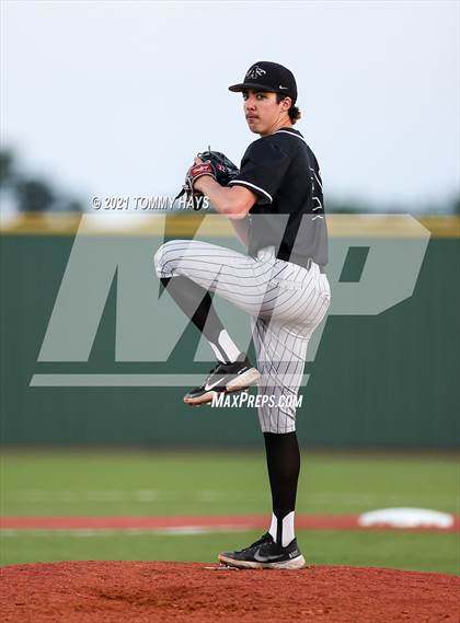 Thumbnail 1 in Argyle vs. Burkburnett (UIL 4A Playoff) photogallery.