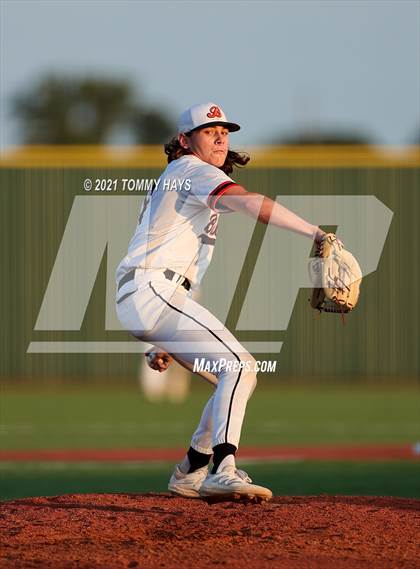 Thumbnail 1 in Argyle vs. Burkburnett (UIL 4A Playoff) photogallery.