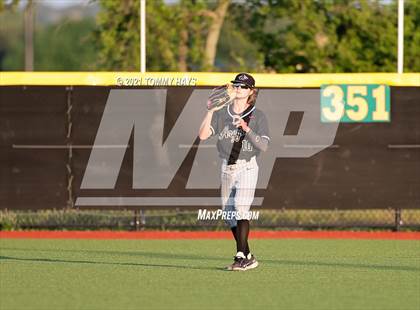 Thumbnail 3 in Argyle vs. Burkburnett (UIL 4A Playoff) photogallery.